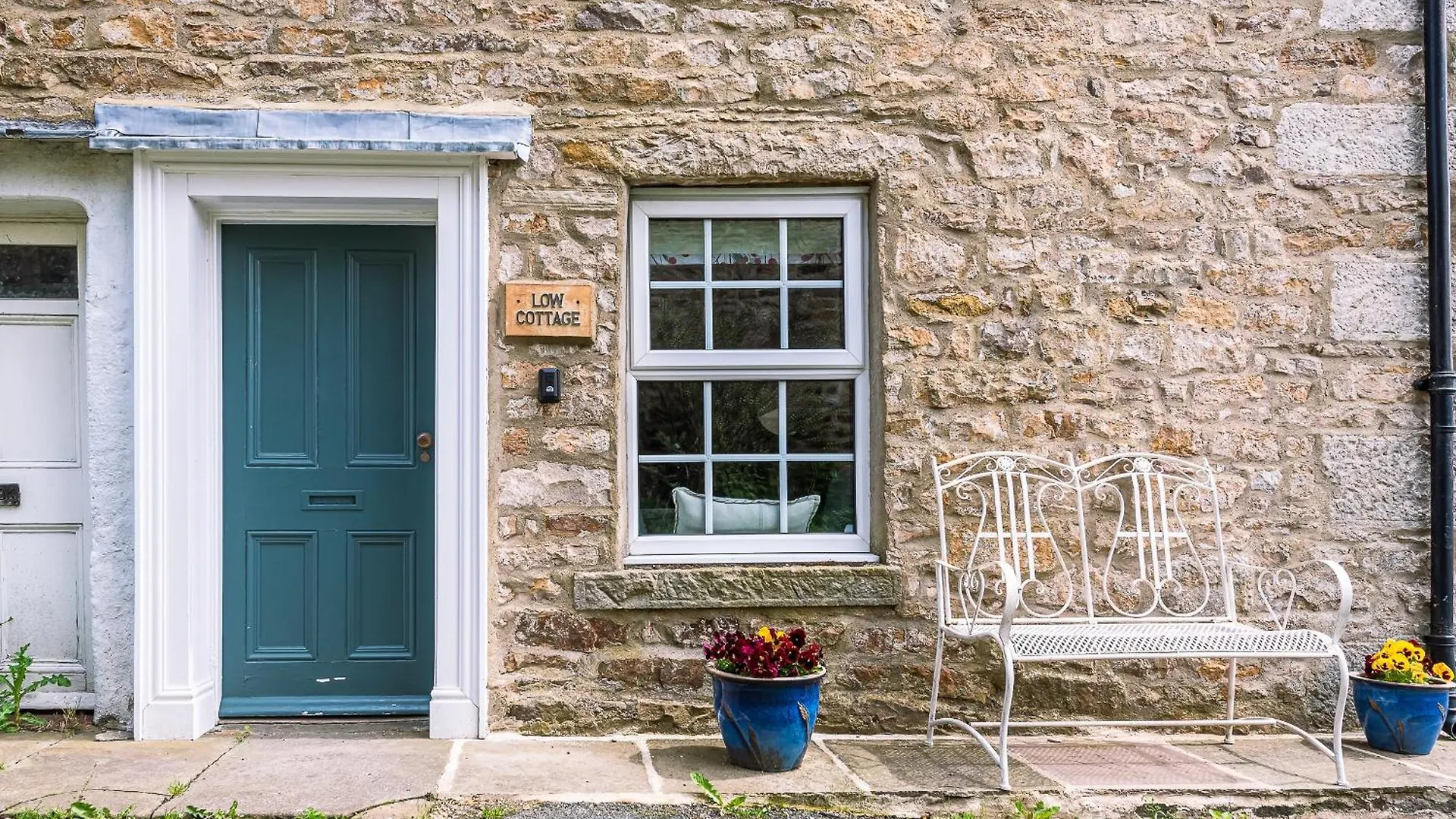 Low Cottage 리스