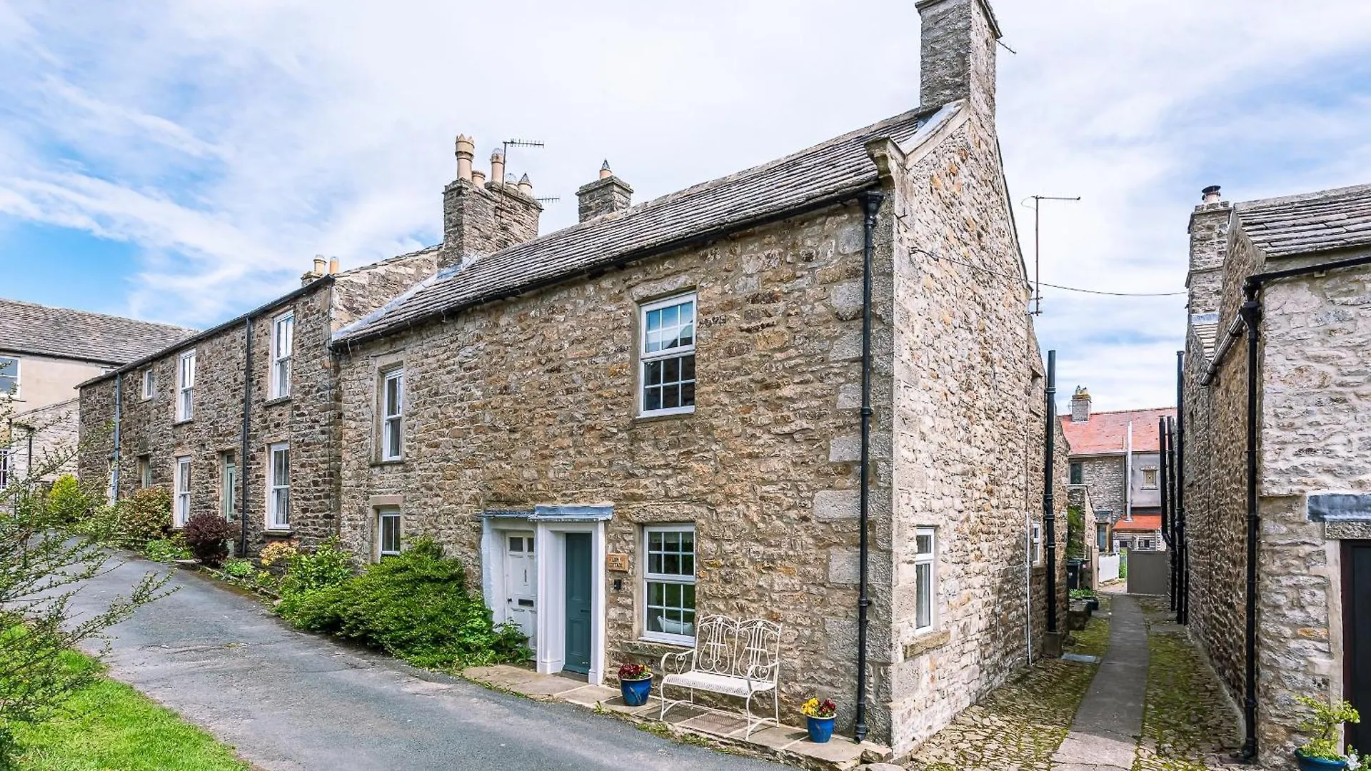 Low Cottage 리스